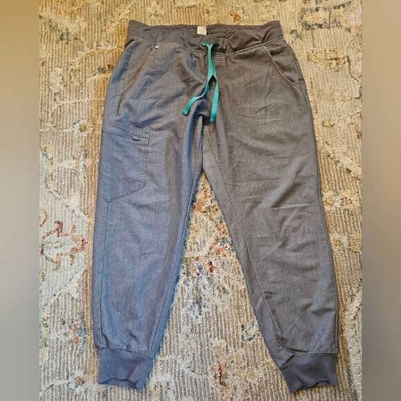 Figs Jogger Scrubs Sz Large Petite With 26" Inseam, Excellent Condition - Picture 1 of 6